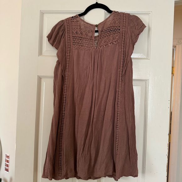 Spring dress - Picture 5 of 8